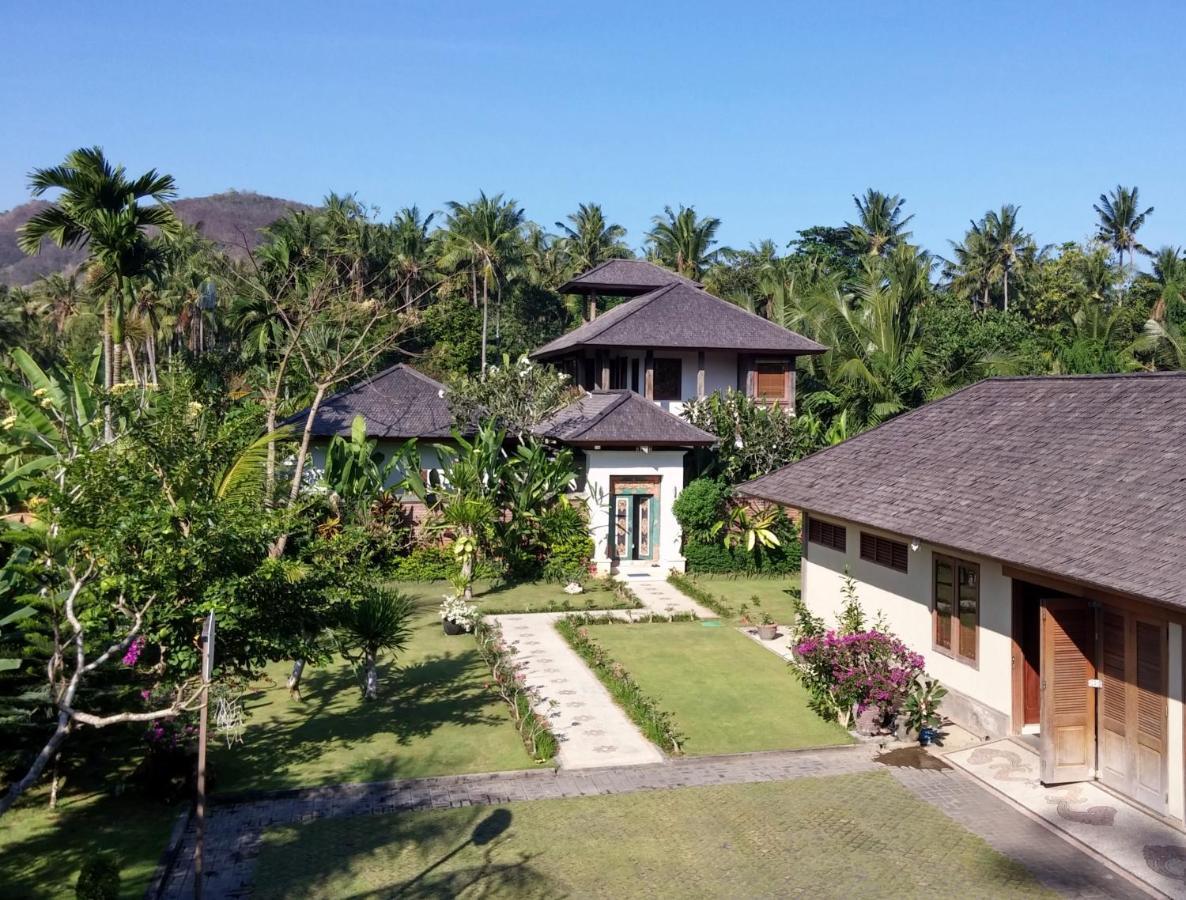 Villa Rumah Isah Candidasa Exteriör bild