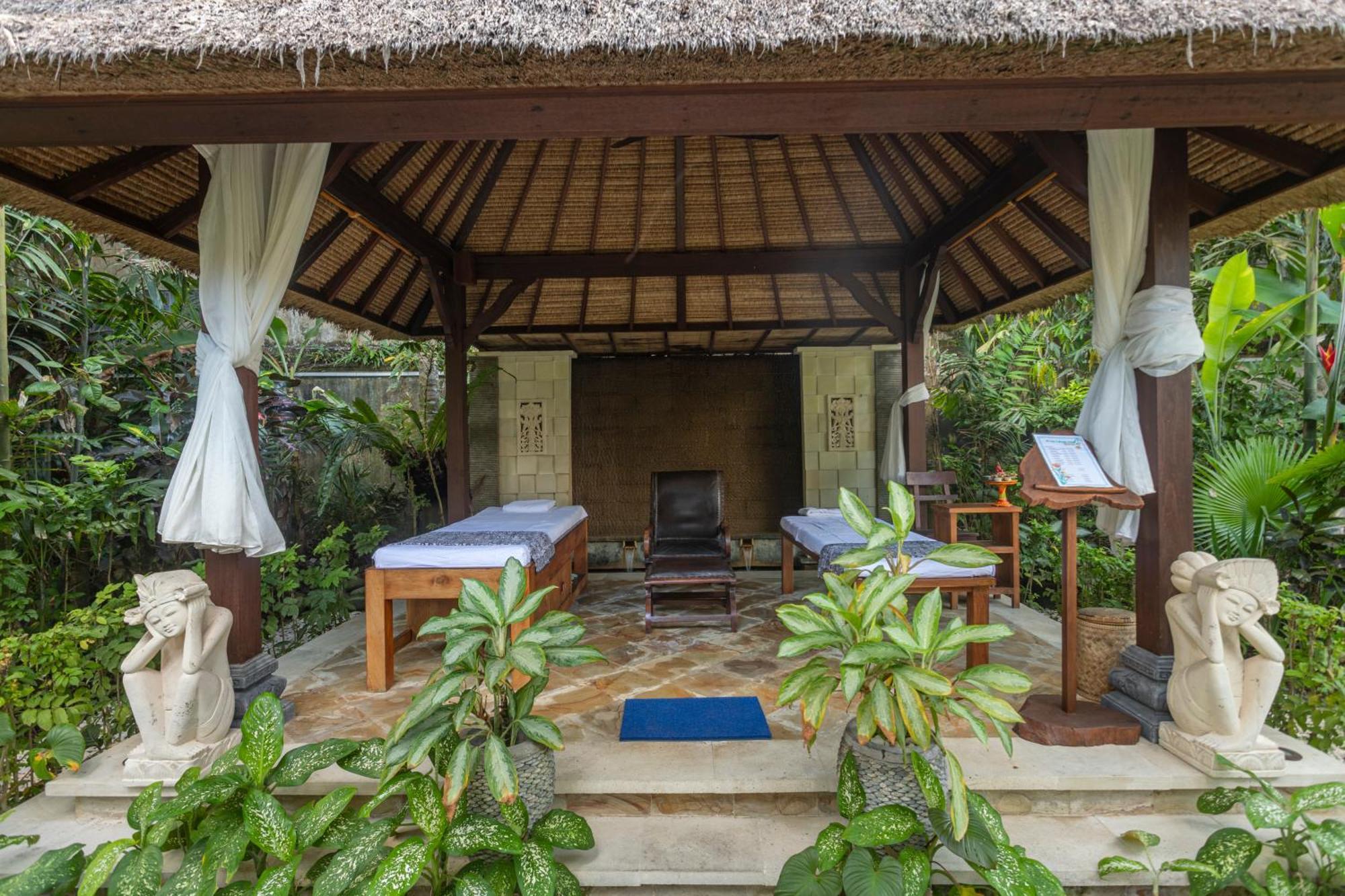 Villa Rumah Isah Candidasa Exteriör bild