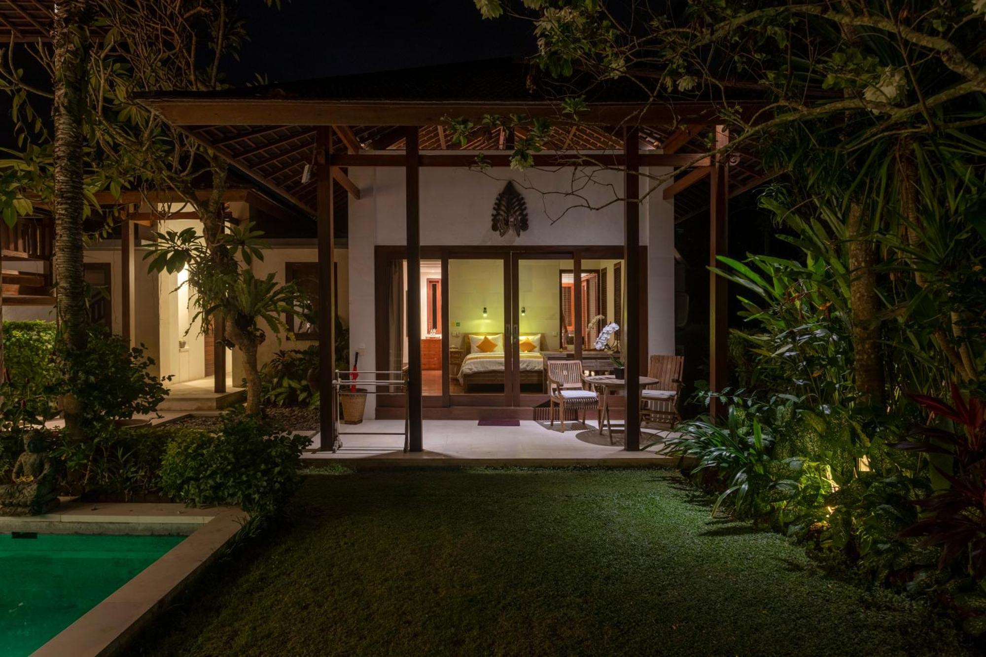 Villa Rumah Isah Candidasa Exteriör bild