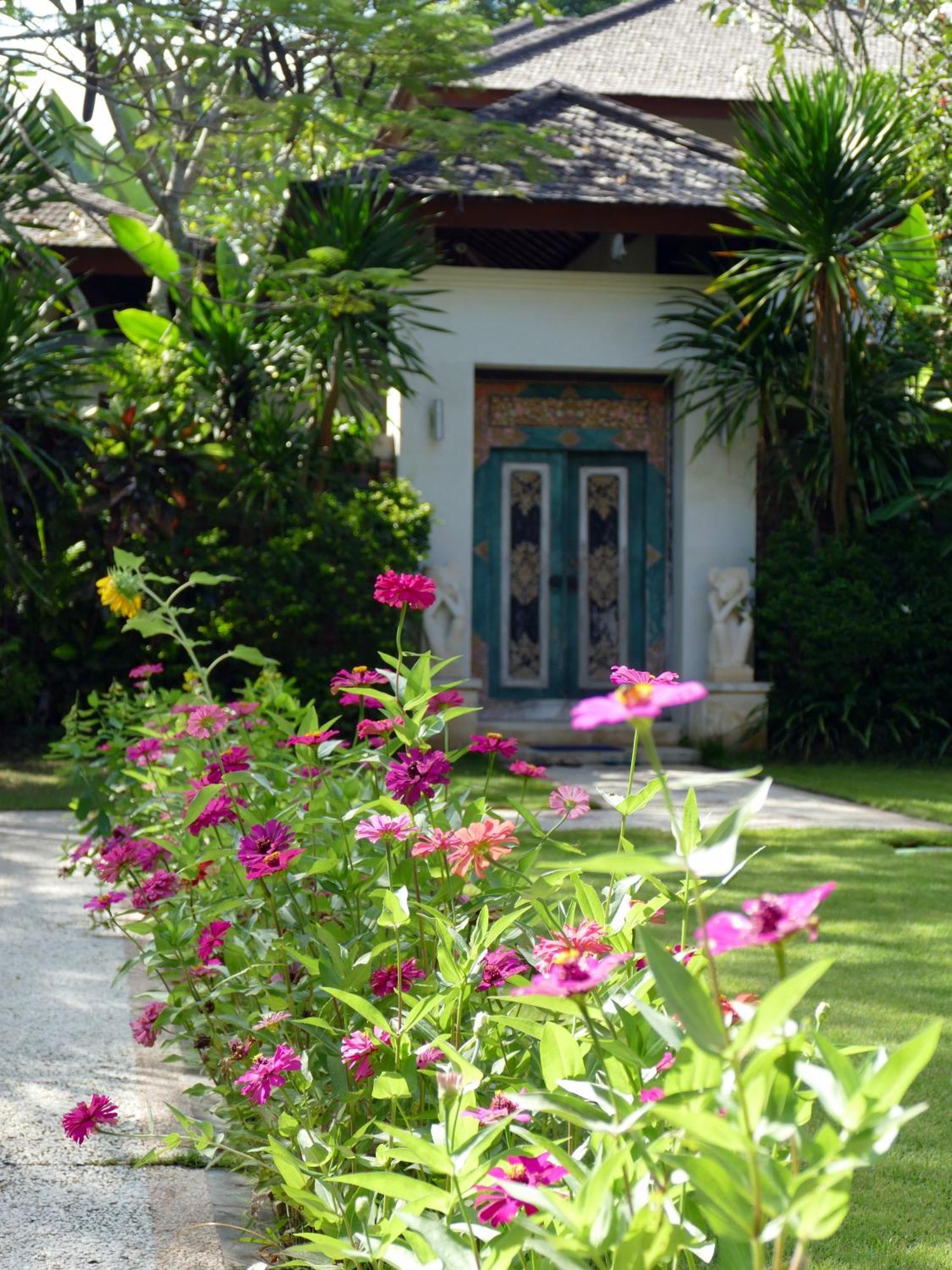 Villa Rumah Isah Candidasa Exteriör bild